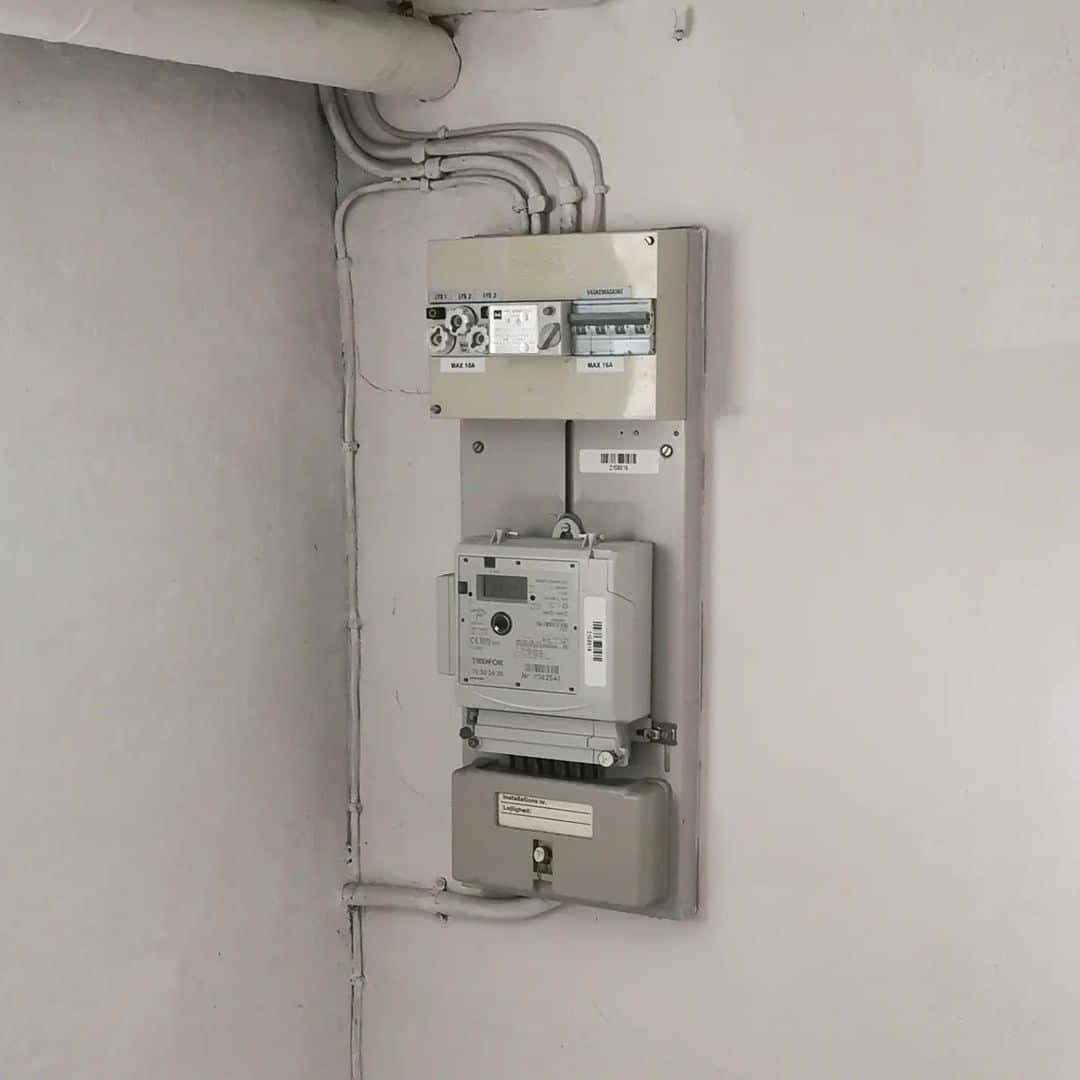 Gammel eltavle i kælder i kolding