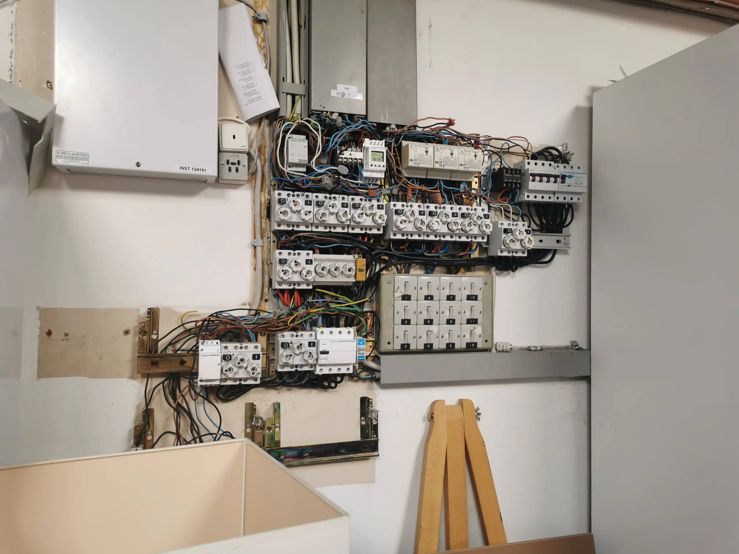 Lednings rod i gammel eltavle